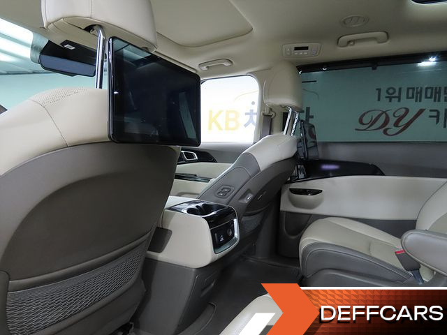 Kia CARNIVAL 9-Seater Signature купить на сайте DeffCars