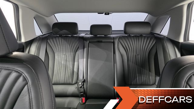 Hyundai GRANDEUR 2,5 Gasoline 2WD Premium купить на сайте DeffCars