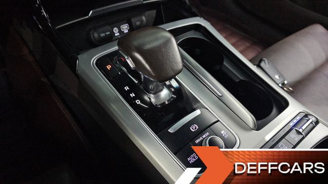 Kia STINGER 2.0 Turbo AWD Platinum купить на сайте DeffCars