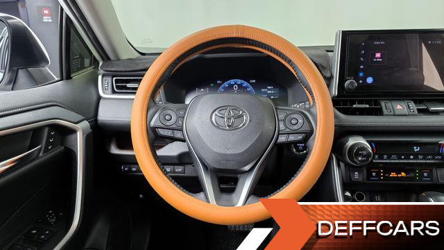 Toyota RAV4 2,5 4WD Hybrid LTD купить на сайте DeffCars