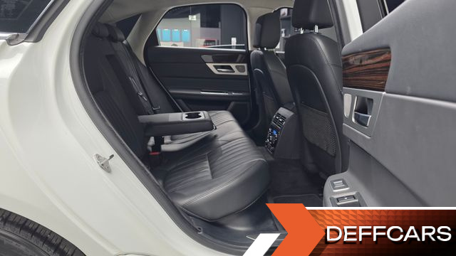Jaguar XF 20d Portfolio купить на сайте DeffCars