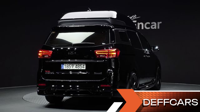 Kia CARNIVAL 9-Seater Hi-Limousine Noblesse Special купить на сайте DeffCars