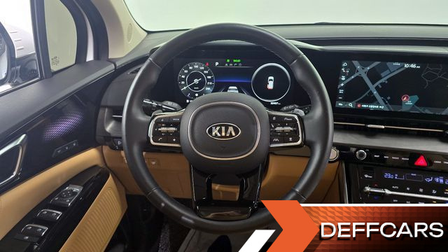 Kia CARNIVAL Gasoline 9-Seater Signature купить на сайте DeffCars