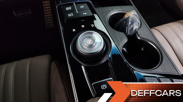 Kia K8 2.5 Gasoline 2WD Signature Special купить на сайте DeffCars