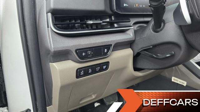 Kia CARNIVAL 9-Seater Noblesse купить на сайте DeffCars