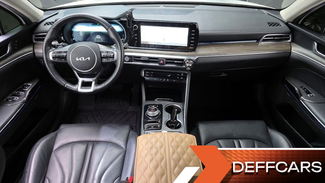 Kia K5 2.0 LPI Signature купить на сайте DeffCars