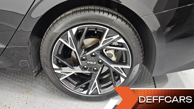 Kia K5 2.0 Signature купить на сайте DeffCars