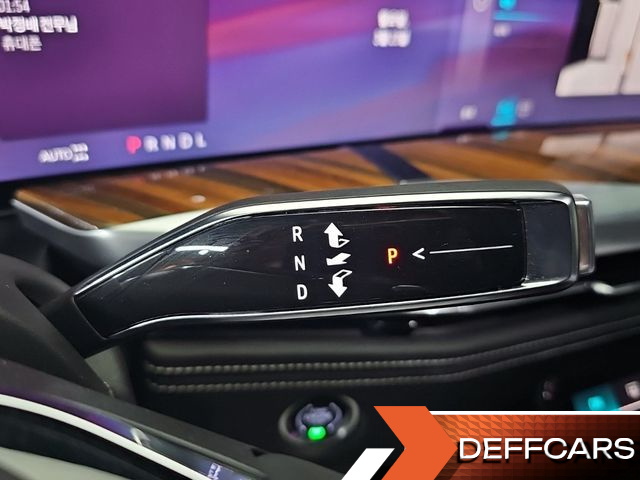 Cadillac ESCALADE 6.2 ESV ESV Sports Platinum купить на сайте DeffCars