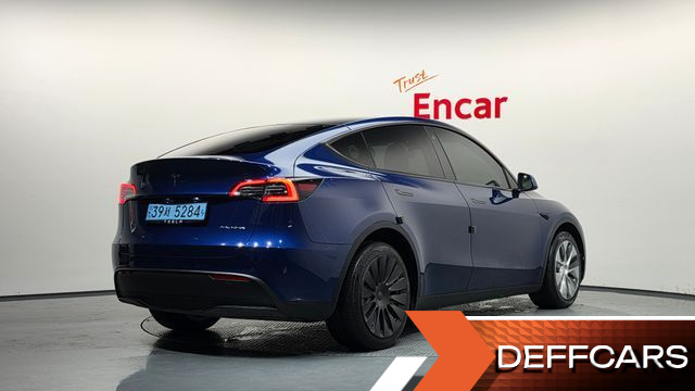 Tesla MODEL Y Long Range AWD купить на сайте DeffCars