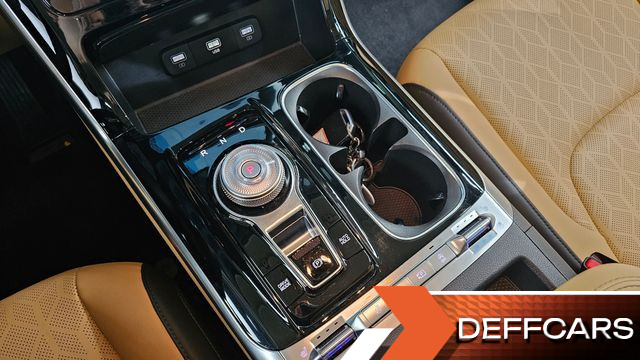 Kia CARNIVAL 9-Seater Noblesse купить на сайте DeffCars