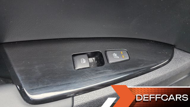 Kia SPORTAGE Gasoline 1.6 Turbo 2WD Signature купить на сайте DeffCars