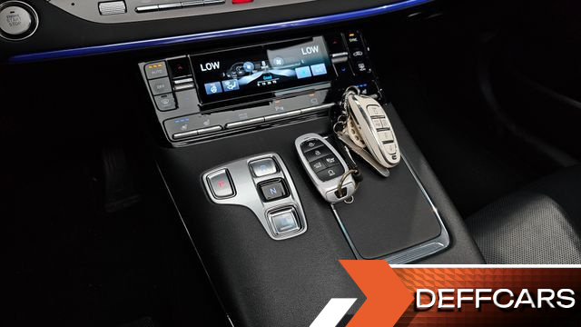 Hyundai GRANDEUR 3.3 Le Blanc купить на сайте DeffCars