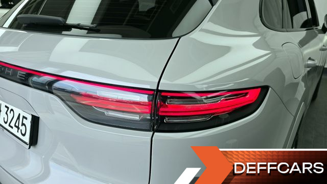 Porsche CAYENNE 3.0 PLATINUM EDITION купить на сайте DeffCars