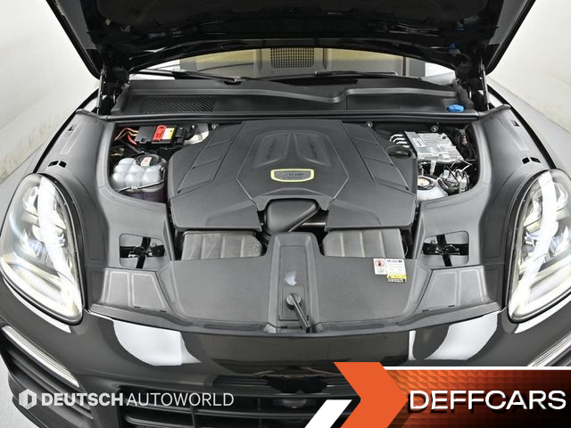 Porsche CAYENNE 3.0 E-Hybrid Coupe купить на сайте DeffCars