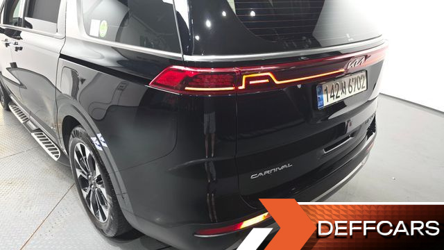 Kia CARNIVAL Gasoline 7-Seater Signature купить на сайте DeffCars