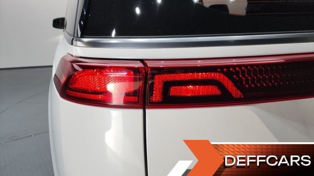 Kia CARNIVAL 9-Seater Noblesse купить на сайте DeffCars