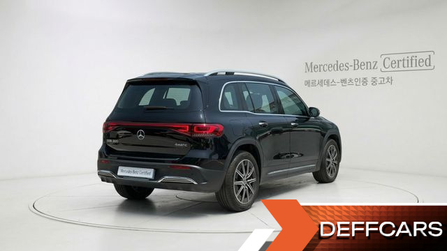 Mercedes EQB EQB300 4MATIC AMG Line купить на сайте DeffCars