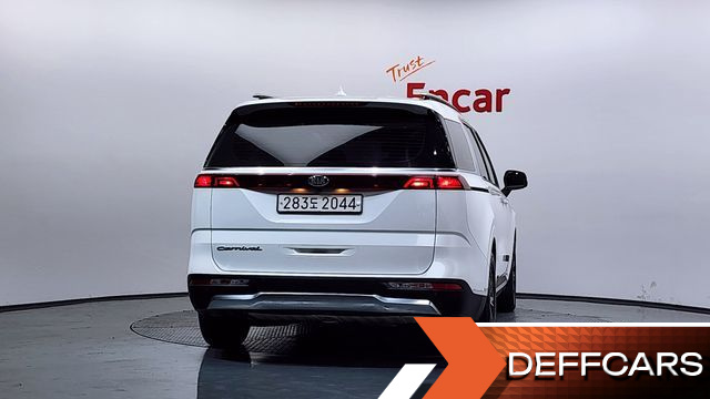 Kia CARNIVAL 9-Seater Signature купить на сайте DeffCars