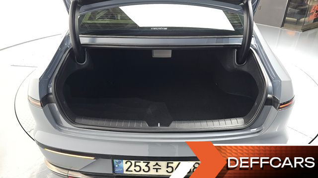 Hyundai GRANDEUR Calligraphy купить на сайте DeffCars