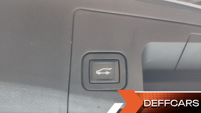 Cadillac XT5 3.6 Platinum купить на сайте DeffCars