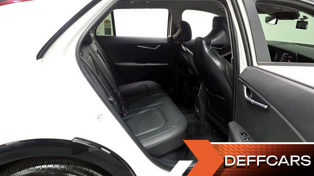 Kia NIRO Signature купить на сайте DeffCars