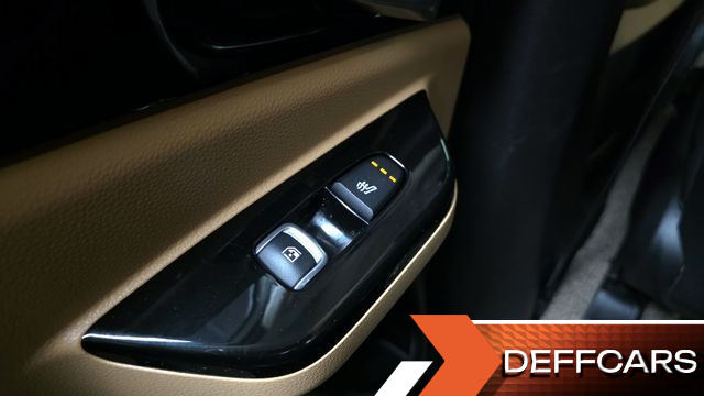 Kia CARNIVAL Gasoline 9-Seater Signature купить на сайте DeffCars