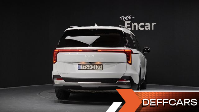 Kia CARNIVAL 7-Seater Signature купить на сайте DeffCars