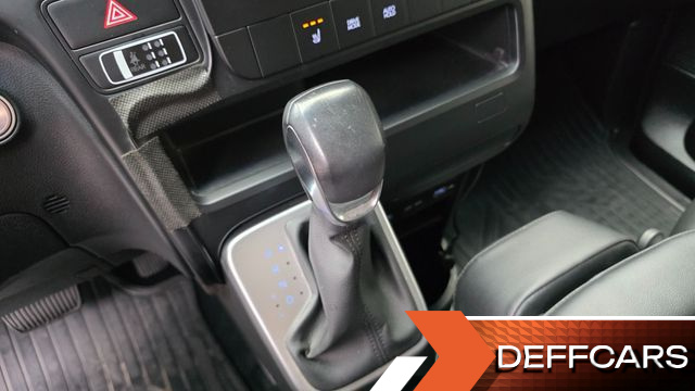 Hyundai STARIA 4WD Tourer 9-Seater Modern купить на сайте DeffCars