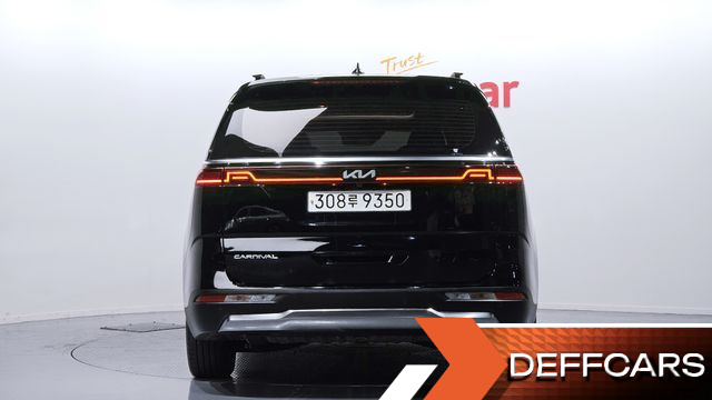 Kia CARNIVAL 9-Seater Signature купить на сайте DeffCars