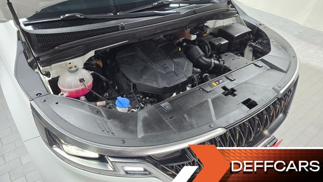 Kia CARNIVAL Diesel 7-Seater Signature купить на сайте DeffCars