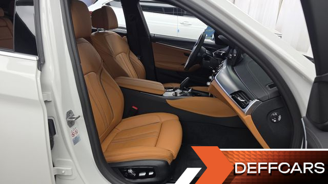 BMW 5-SERIES 520i M Sport купить на сайте DeffCars