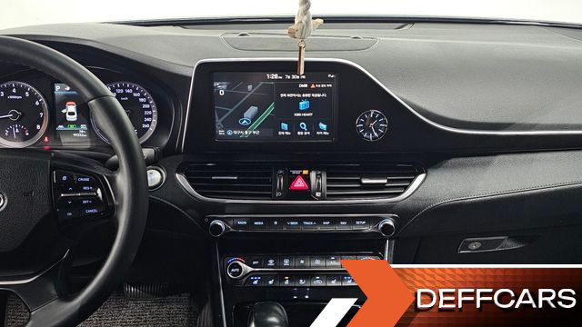 Hyundai GRANDEUR 2.4 Exclusive Special купить на сайте DeffCars