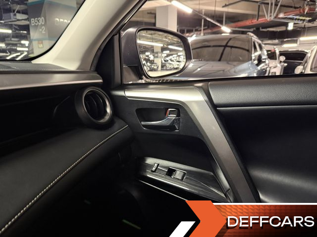 Toyota RAV4 2.5 4WD Hybrid 4th купить на сайте DeffCars