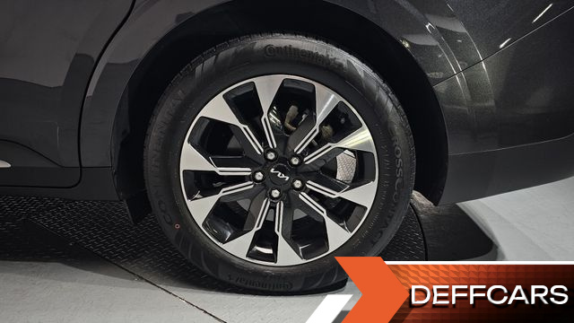 Kia CARNIVAL 9-Seater Signature купить на сайте DeffCars