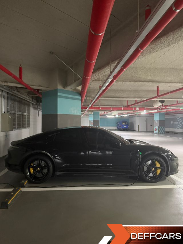 Porsche TAYCAN Turbo S купить на сайте DeffCars