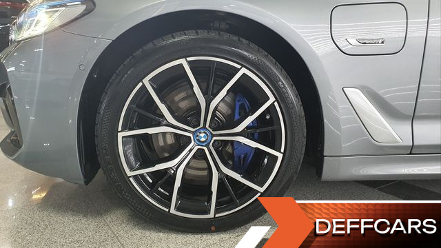 BMW 5-SERIES 530e M Sport купить на сайте DeffCars