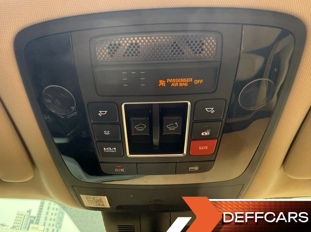 Kia CARNIVAL 9-Seater Signature купить на сайте DeffCars
