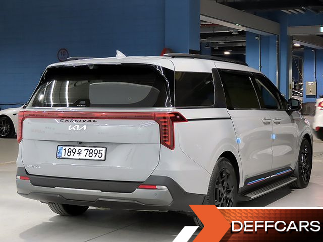 Kia CARNIVAL 9-Seater Gravity купить на сайте DeffCars