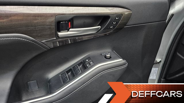 Toyota HIGHLANDER 2.5 4WD Limited купить на сайте DeffCars