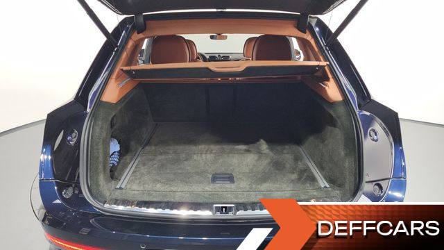 Bentley BENTAYGA 4.0 V8 купить на сайте DeffCars
