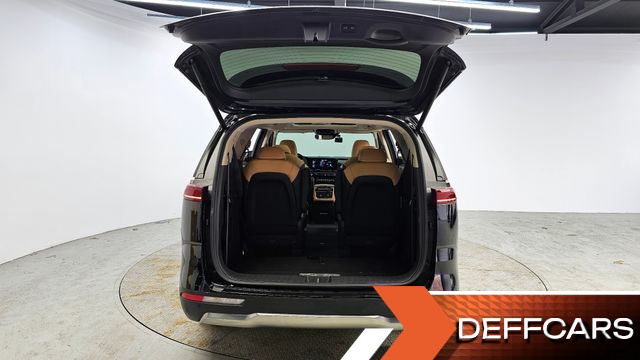 Kia CARNIVAL 9-Seater Signature купить на сайте DeffCars