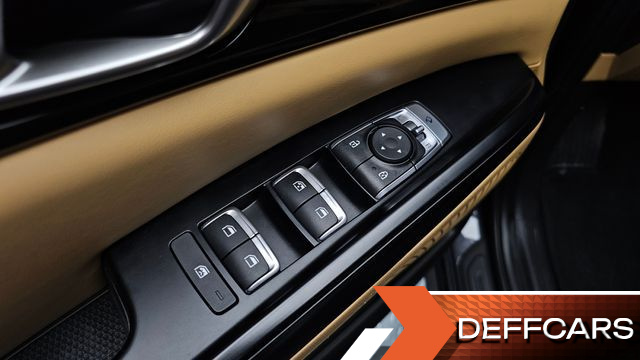 Kia CARNIVAL 9-Seater Prestige купить на сайте DeffCars