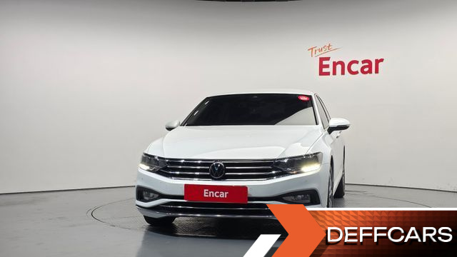 Volkswagen PASSAT 2.0 TDI Premium купить на сайте DeffCars