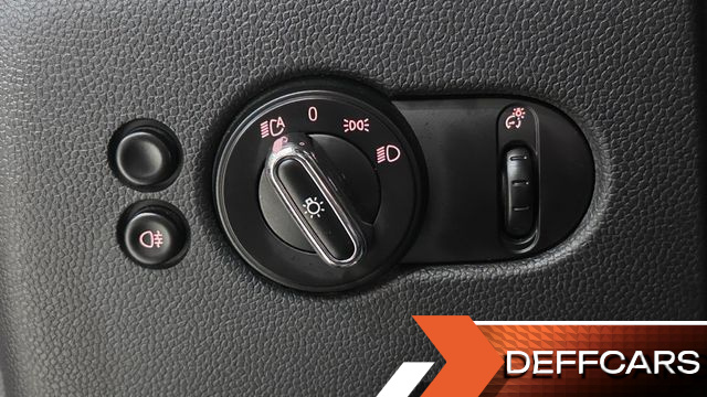 Mini COOPER 5Door Classic Third Generation купить на сайте DeffCars