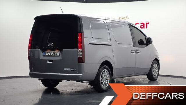 Hyundai STARIA Cargo 3-Seater Modern купить на сайте DeffCars
