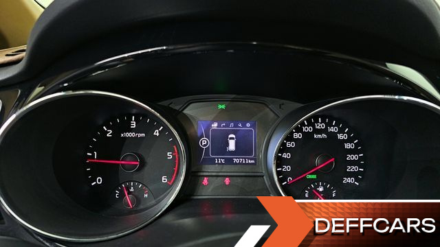 Kia CARNIVAL 7-seater Limousine VIP купить на сайте DeffCars