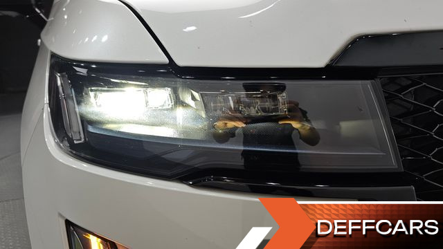 Cadillac ESCALADE 6.2 ESV ESV Sports Platinum купить на сайте DeffCars