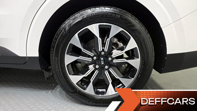 Kia CARNIVAL 9-Seater Noblesse купить на сайте DeffCars