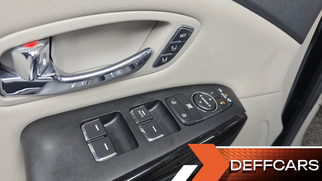 Kia CARNIVAL 9-Seater Noblesse Special купить на сайте DeffCars