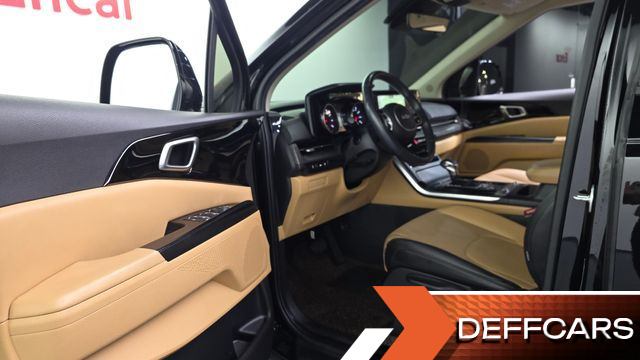 Kia CARNIVAL Gasoline 11-Seater Prestige купить на сайте DeffCars